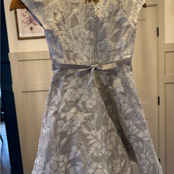 Little Angels Silver Floral Kids Dress size 6 - Picture 3 of 4